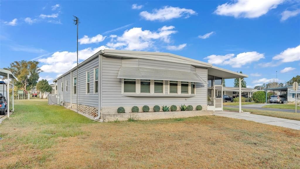 Active With Contract: $125,000 (2 beds, 2 baths, 1459 Square Feet)