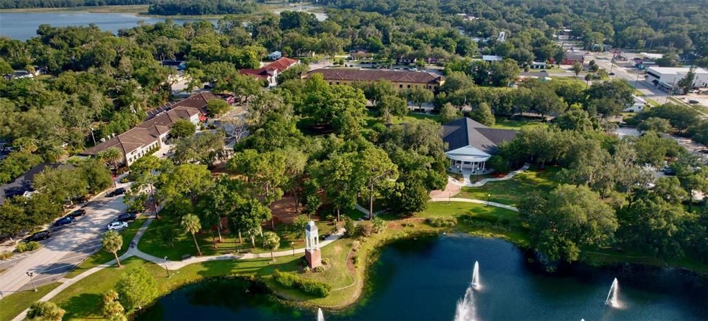 待售: $599,900 (0.19 acres)