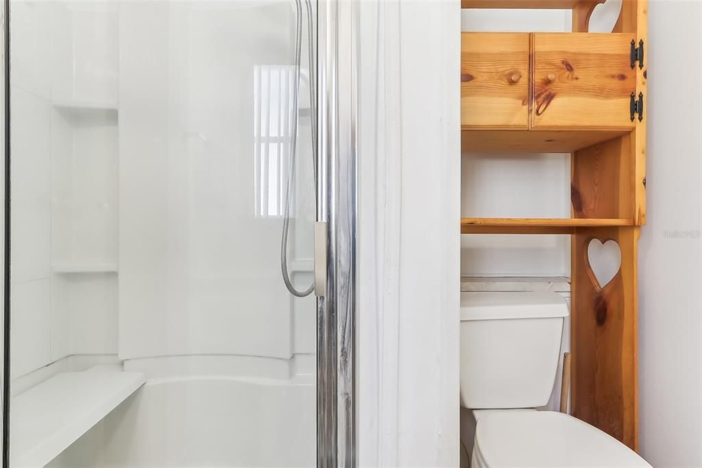 For Sale: $145,900 (2 beds, 2 baths, 1040 Square Feet)