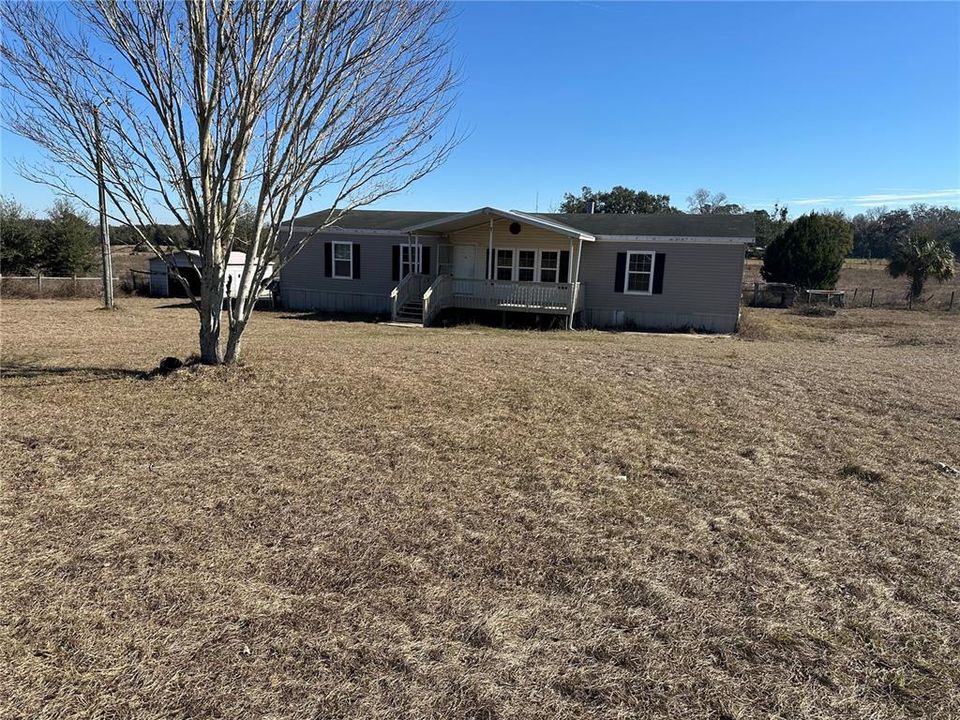 Недавно продано: $350,000 (3 спален, 2 ванн, 1902 Квадратных фут)