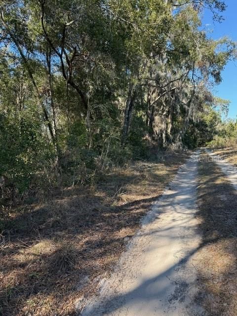 待售: $450,000 (10.00 acres)