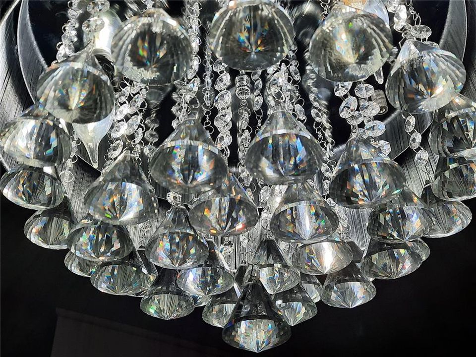 合同活跃: $389,900 (3 贝兹, 0 浴室, 1434 平方英尺)