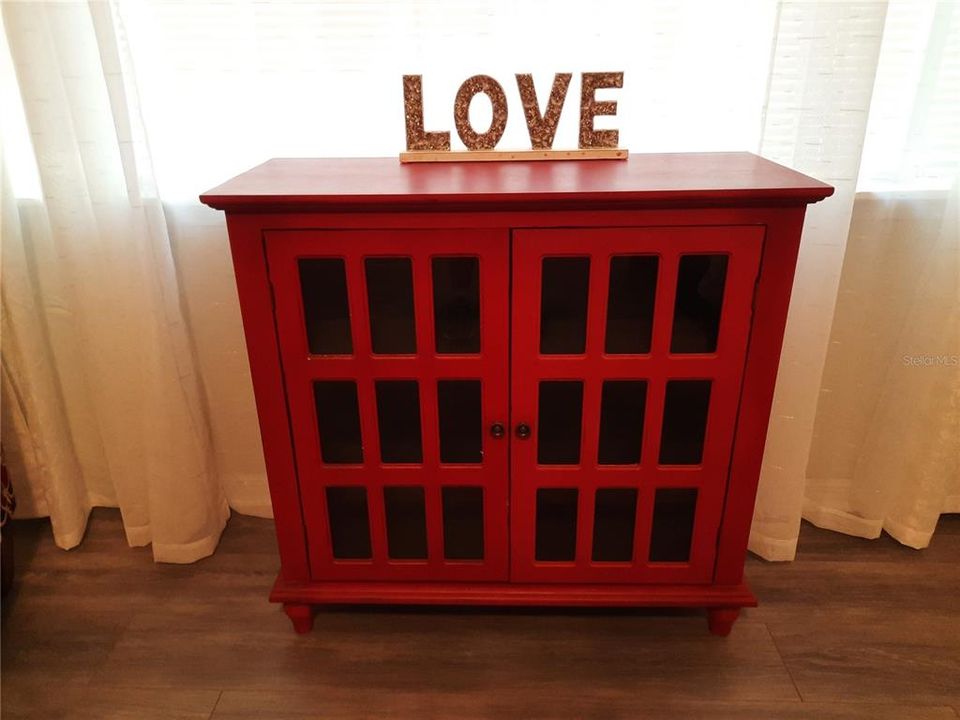 合同活跃: $389,900 (3 贝兹, 0 浴室, 1434 平方英尺)