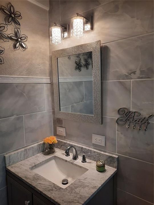 合同活跃: $389,900 (3 贝兹, 0 浴室, 1434 平方英尺)