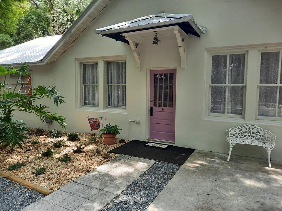 合同活跃: $389,900 (3 贝兹, 0 浴室, 1434 平方英尺)