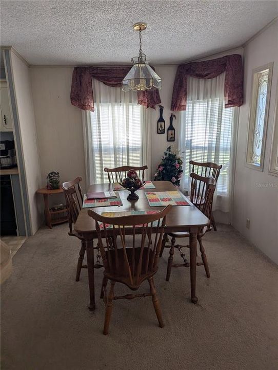 待售: $99,900 (2 贝兹, 2 浴室, 1040 平方英尺)