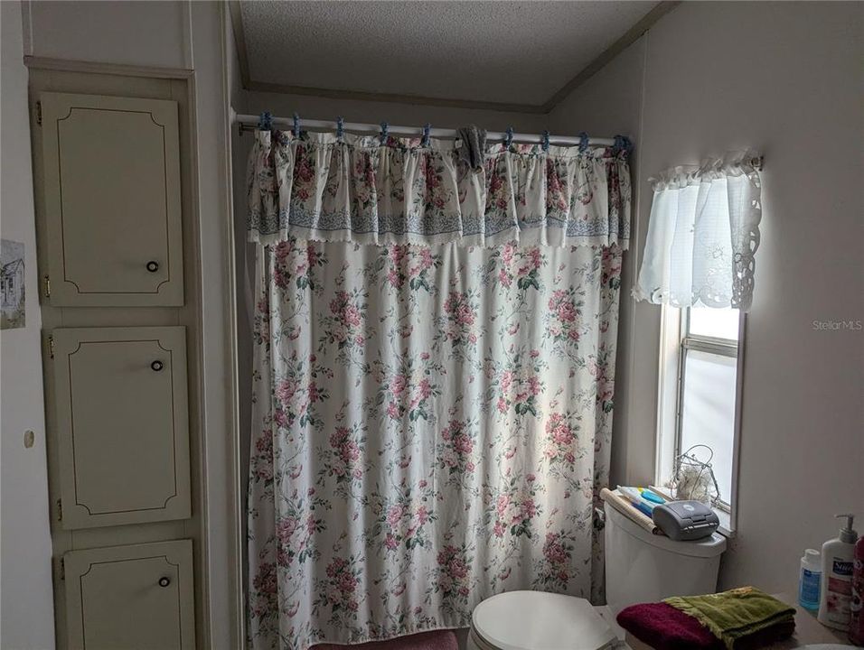 待售: $99,900 (2 贝兹, 2 浴室, 1040 平方英尺)