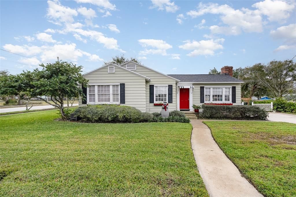Recently Sold: $250,000 (3 beds, 1 baths, 1056 Square Feet)