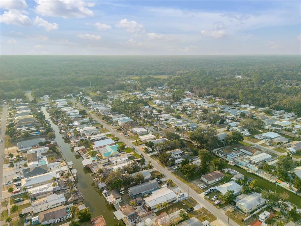 合同活跃: $410,000 (2 贝兹, 2 浴室, 1176 平方英尺)