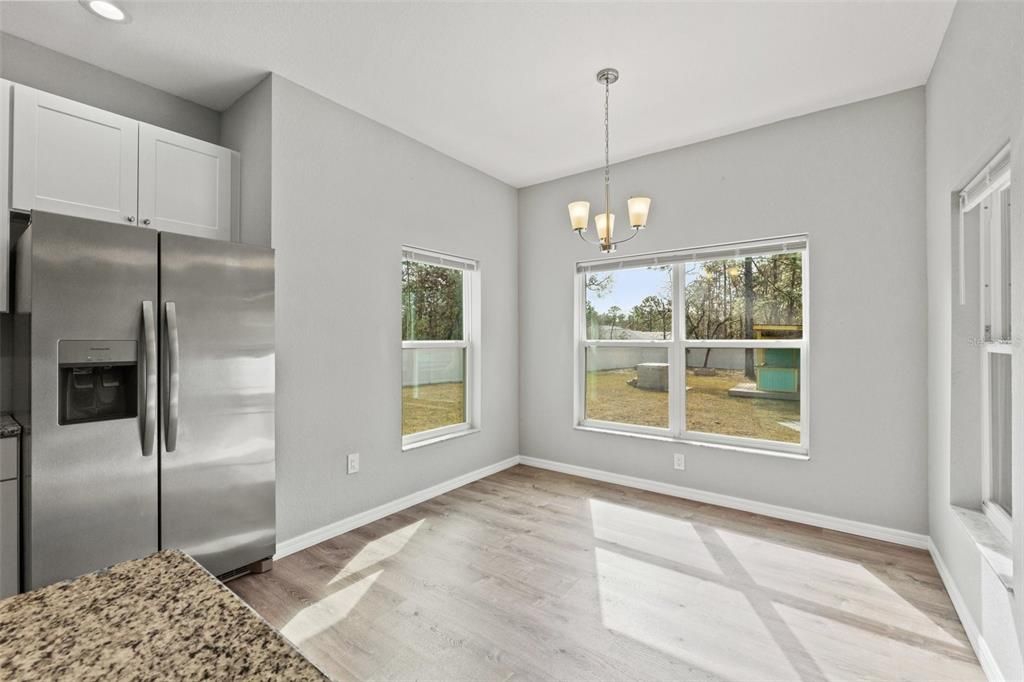 For Sale: $354,900 (3 beds, 2 baths, 1588 Square Feet)
