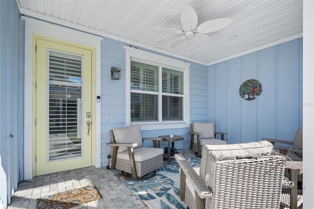 Active With Contract: $379,000 (2 beds, 2 baths, 1308 Square Feet)