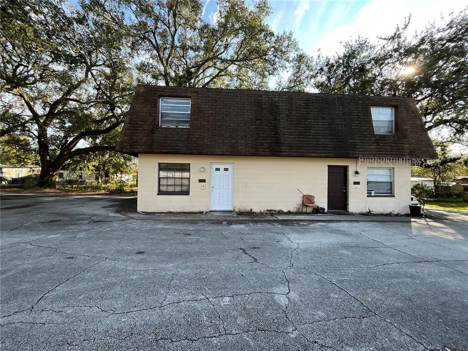 На продажу: $629,000 (8 спален, 0 ванн, 3936 Квадратных фут)