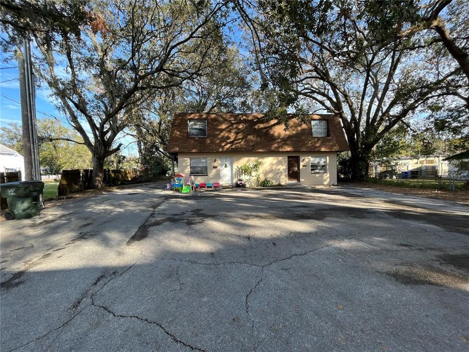 На продажу: $629,000 (8 спален, 0 ванн, 3936 Квадратных фут)