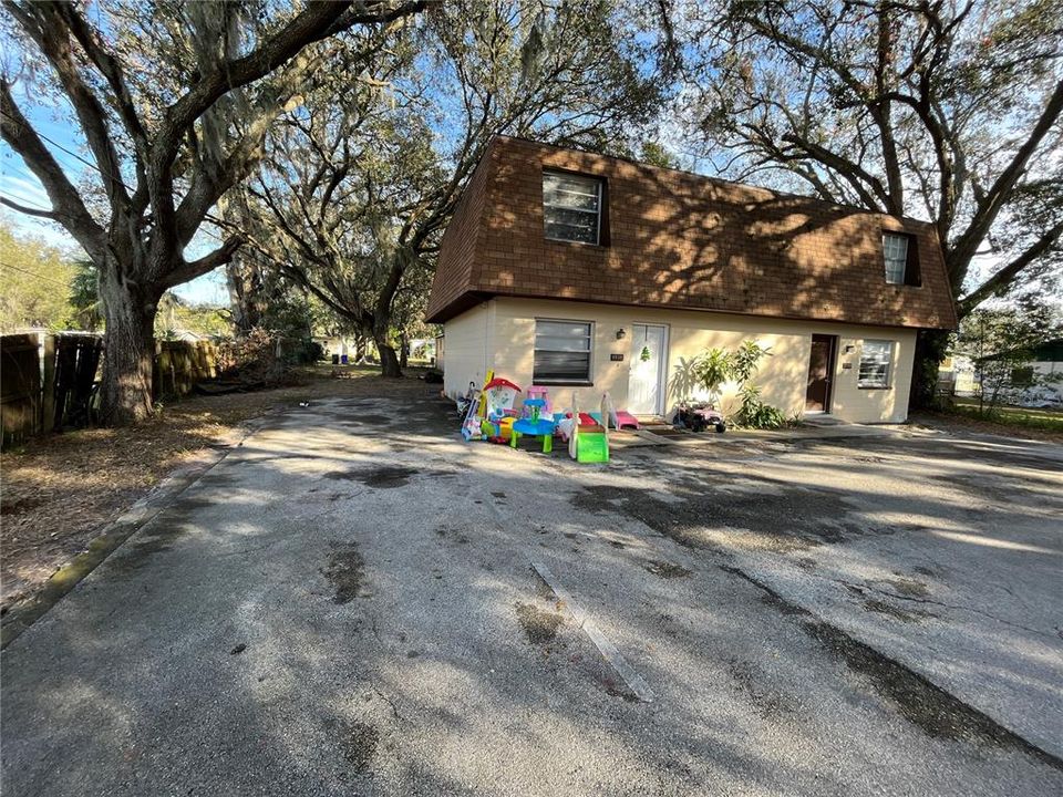 На продажу: $629,000 (8 спален, 0 ванн, 3936 Квадратных фут)