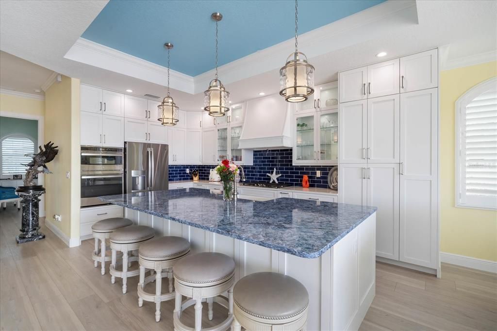 En Venta: $3,399,000 (4 camas, 3 baños, 2798 Pies cuadrados)