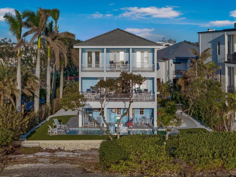 En Venta: $3,399,000 (4 camas, 3 baños, 2798 Pies cuadrados)