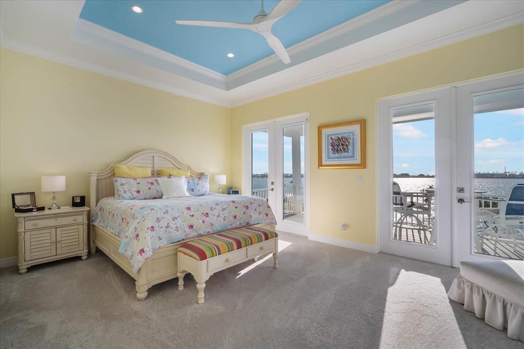 En Venta: $3,399,000 (4 camas, 3 baños, 2798 Pies cuadrados)