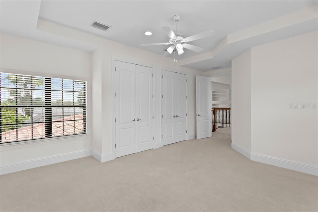 Active With Contract: $1,995,000 (5 beds, 4 baths, 6184 Square Feet)