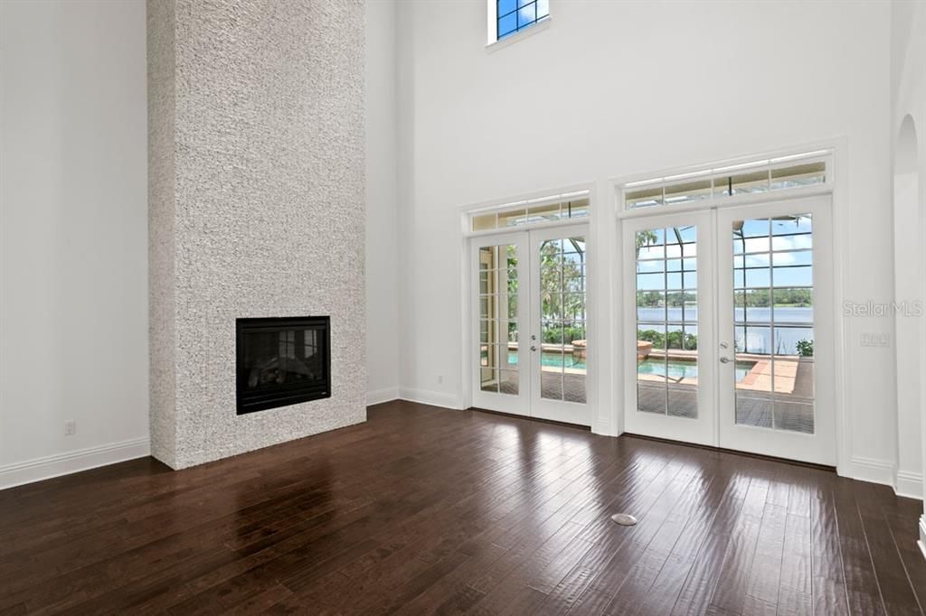 Active With Contract: $1,995,000 (5 beds, 4 baths, 6184 Square Feet)