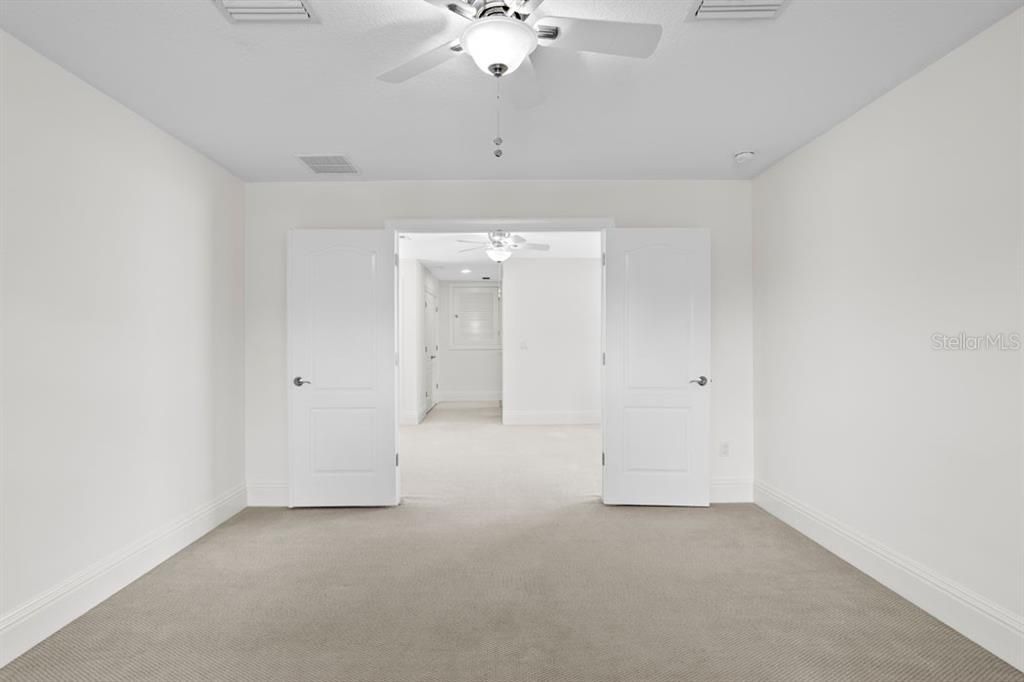 Active With Contract: $1,995,000 (5 beds, 4 baths, 6184 Square Feet)