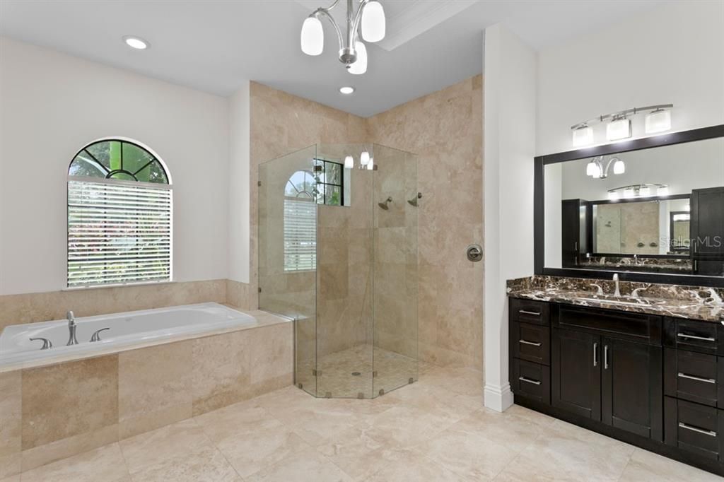 Active With Contract: $1,995,000 (5 beds, 4 baths, 6184 Square Feet)