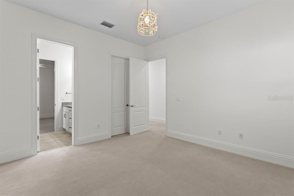 Active With Contract: $1,995,000 (5 beds, 4 baths, 6184 Square Feet)