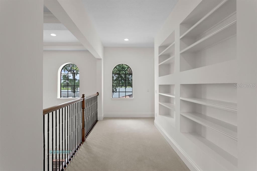 Active With Contract: $1,995,000 (5 beds, 4 baths, 6184 Square Feet)