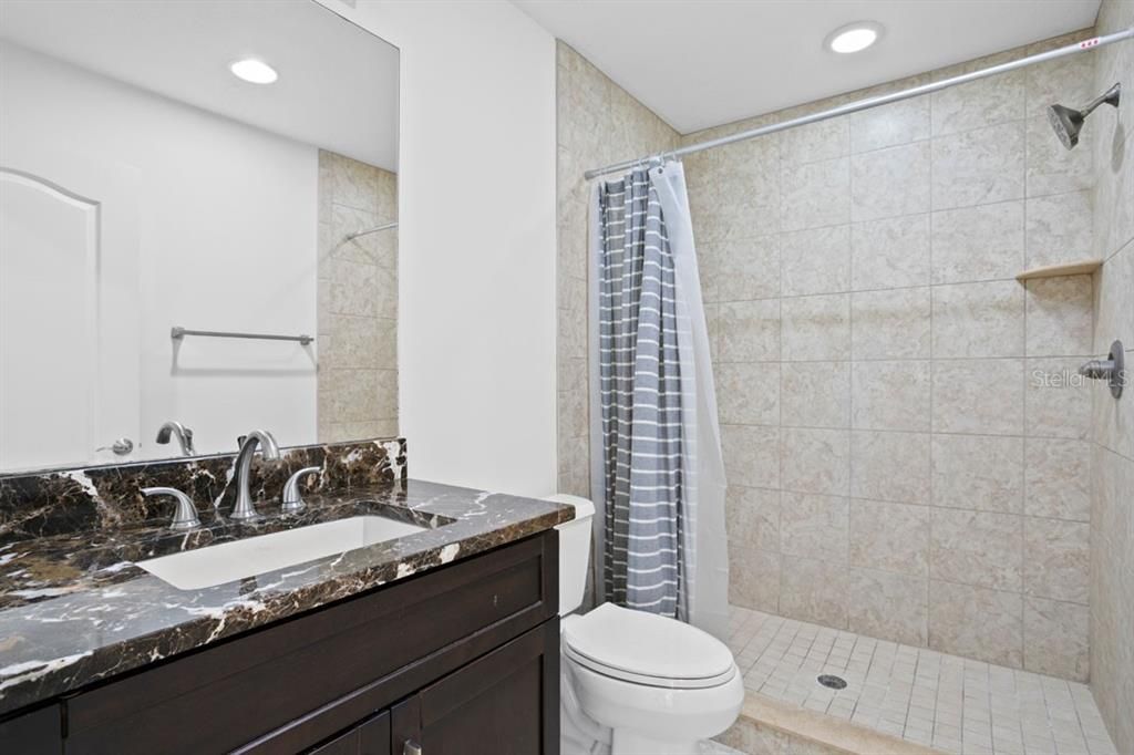 Active With Contract: $1,995,000 (5 beds, 4 baths, 6184 Square Feet)