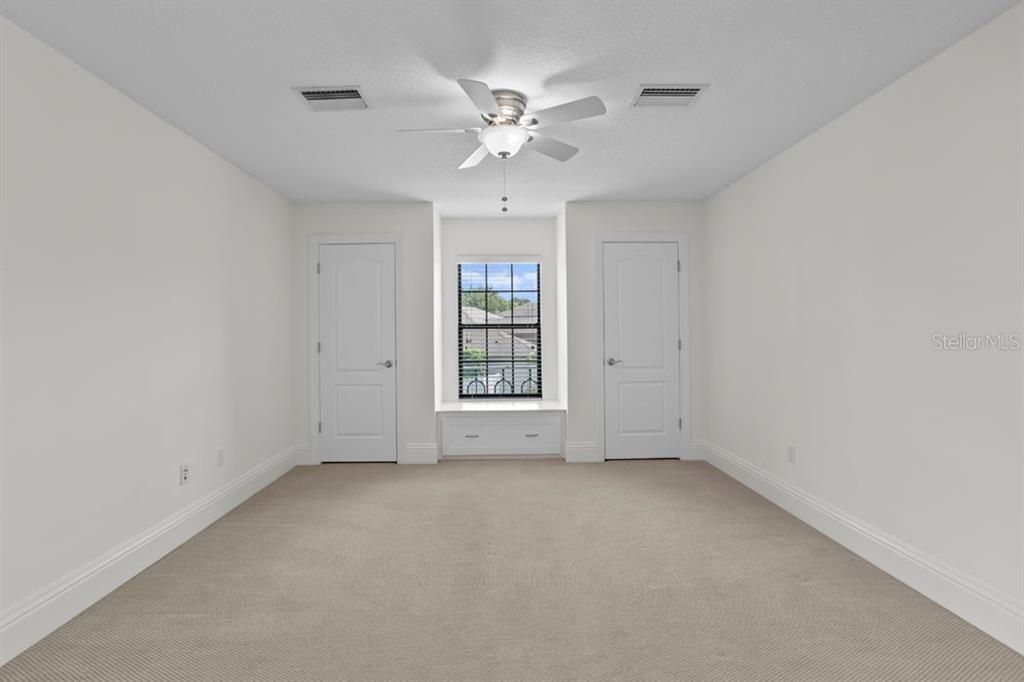 Active With Contract: $1,995,000 (5 beds, 4 baths, 6184 Square Feet)