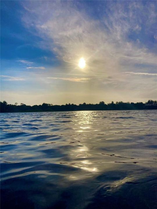 Active With Contract: $1,995,000 (5 beds, 4 baths, 6184 Square Feet)