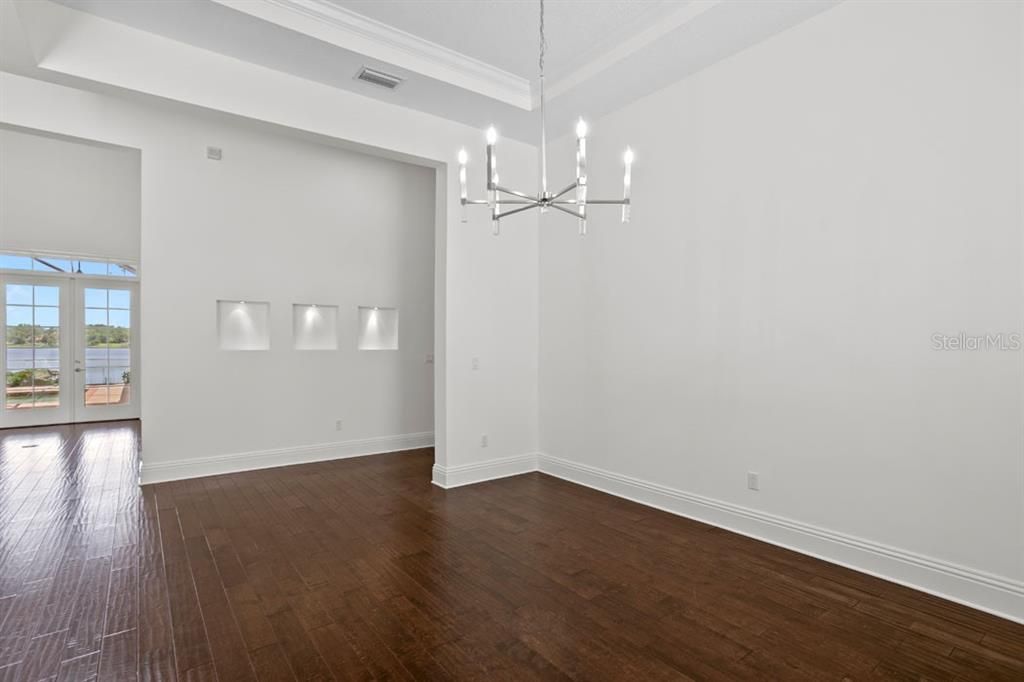 Active With Contract: $1,995,000 (5 beds, 4 baths, 6184 Square Feet)