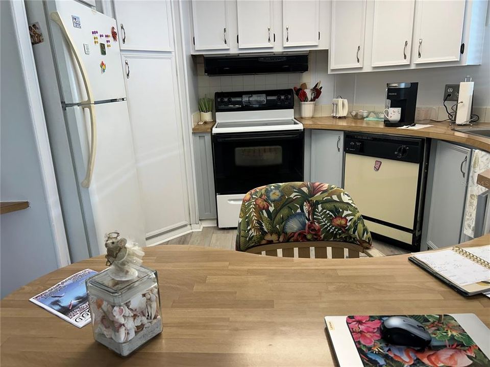 Activo con contrato: $163,900 (2 camas, 2 baños, 1056 Pies cuadrados)