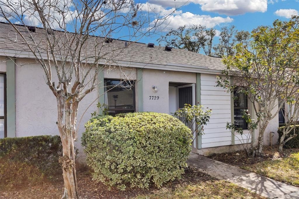 Recently Sold: $255,000 (2 beds, 2 baths, 1068 Square Feet)