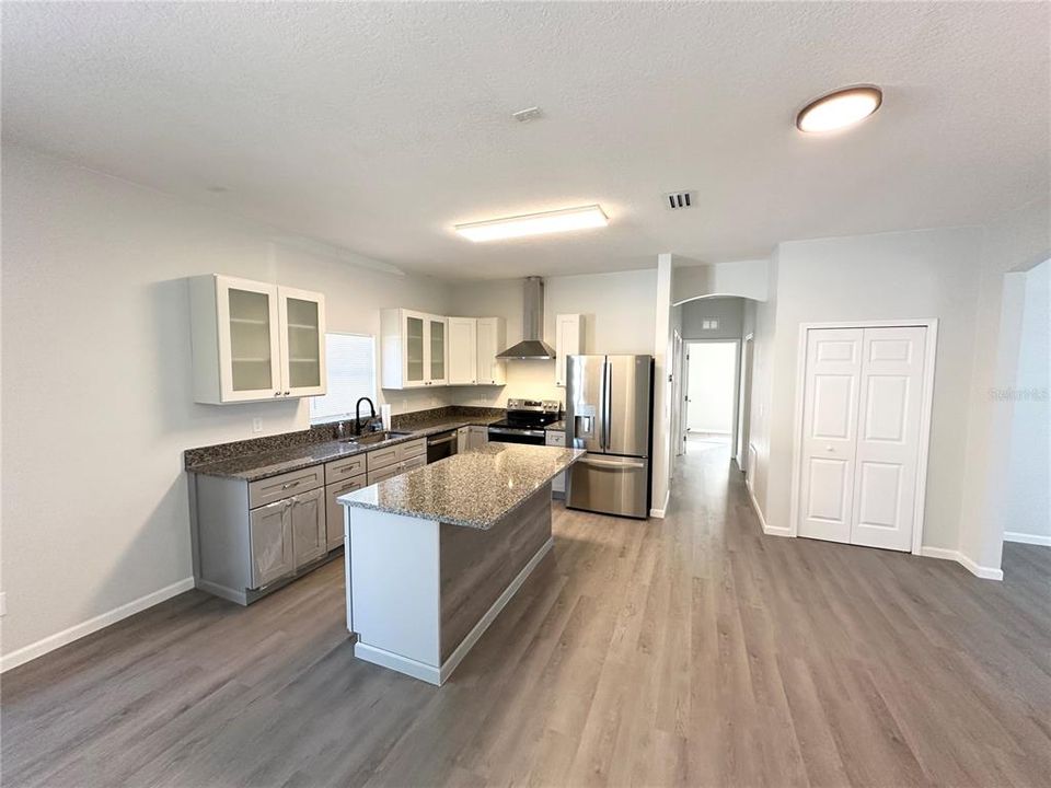 В аренду: $2,100 (3 спален, 2 ванн, 1800 Квадратных фут)