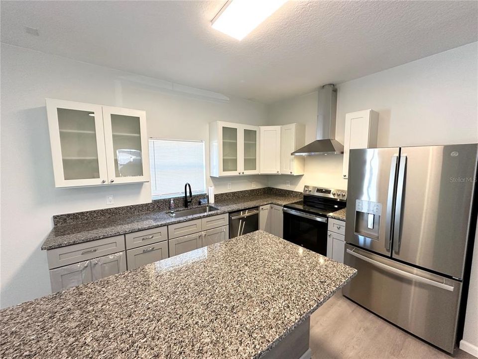 В аренду: $2,100 (3 спален, 2 ванн, 1800 Квадратных фут)