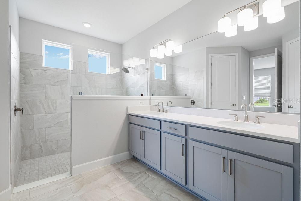 Activo con contrato: $399,990 (3 camas, 2 baños, 2055 Pies cuadrados)