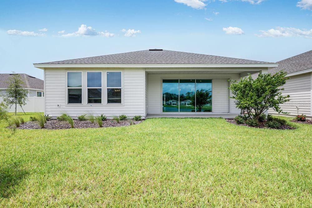 Activo con contrato: $399,990 (3 camas, 2 baños, 2055 Pies cuadrados)