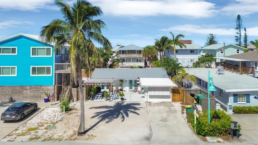 合同活跃: $489,000 (3 贝兹, 2 浴室, 1160 平方英尺)