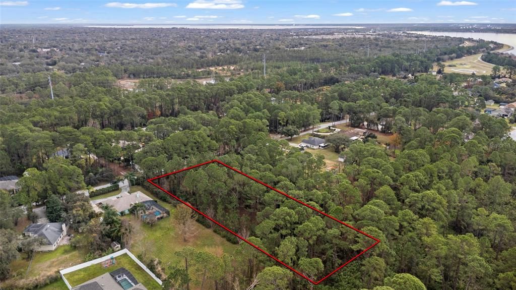 En Venta: $74,900 (0.94 acres)