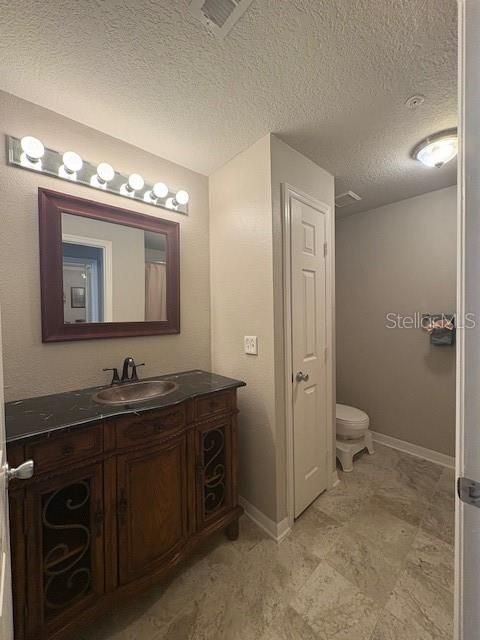 Под контрактом: $2,900 (2 спален, 2 ванн, 1245 Квадратных фут)