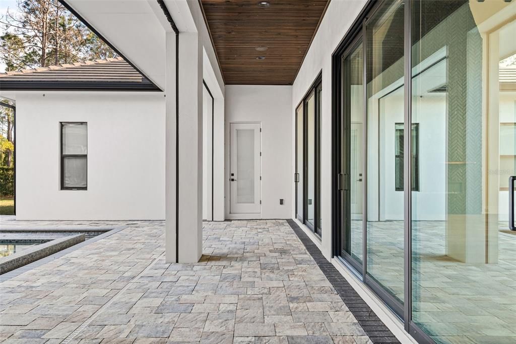 For Sale: $2,770,000 (5 beds, 6 baths, 4461 Square Feet)