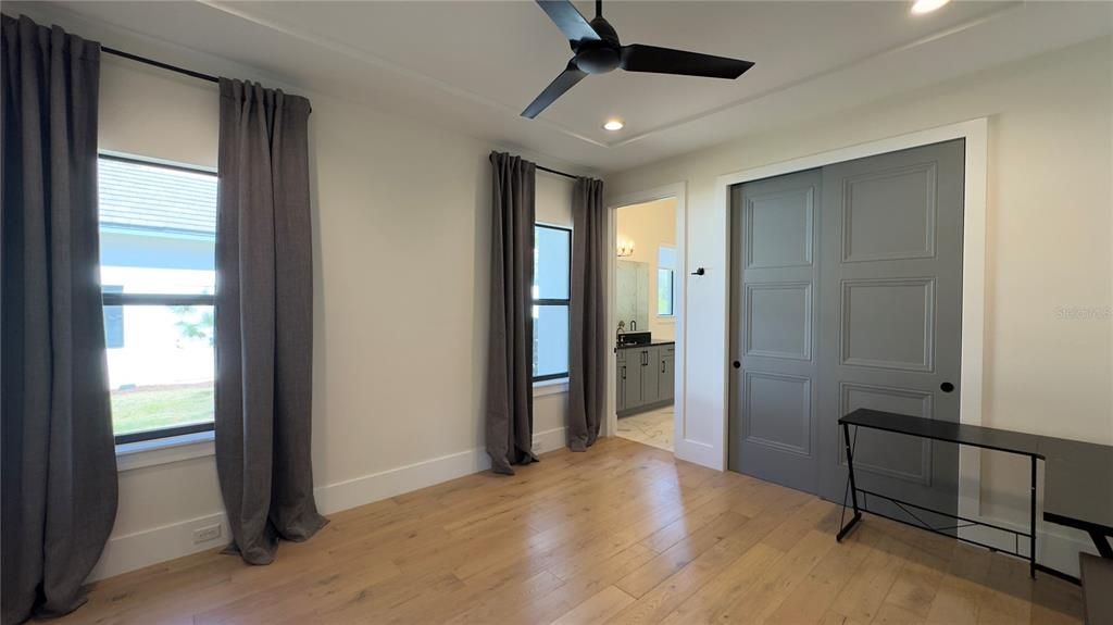 For Sale: $2,770,000 (5 beds, 6 baths, 4461 Square Feet)