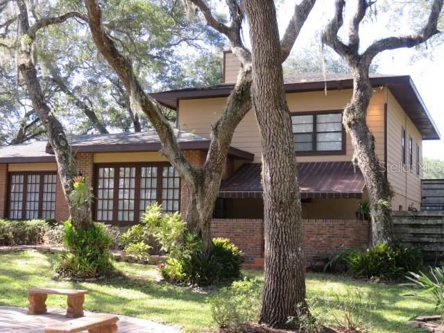 出租: $5,500 (4 贝兹, 2 浴室, 2663 平方英尺)