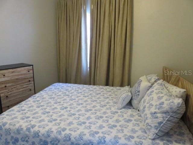 出租: $5,500 (4 贝兹, 2 浴室, 2663 平方英尺)