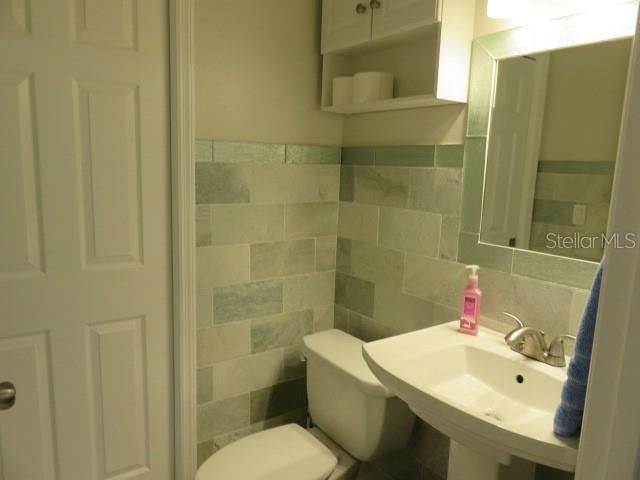 出租: $5,500 (4 贝兹, 2 浴室, 2663 平方英尺)