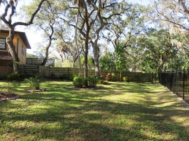 出租: $5,500 (4 贝兹, 2 浴室, 2663 平方英尺)