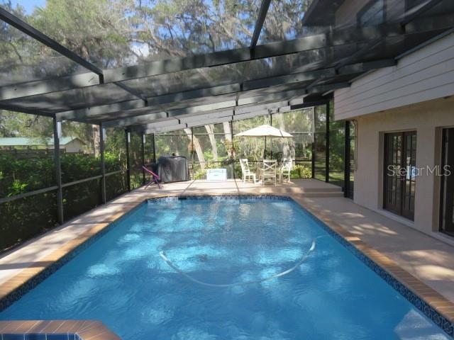 出租: $5,500 (4 贝兹, 2 浴室, 2663 平方英尺)