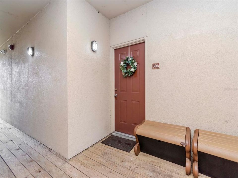 待售: $249,999 (3 贝兹, 2 浴室, 1352 平方英尺)