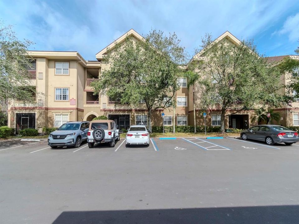 待售: $249,999 (3 贝兹, 2 浴室, 1352 平方英尺)