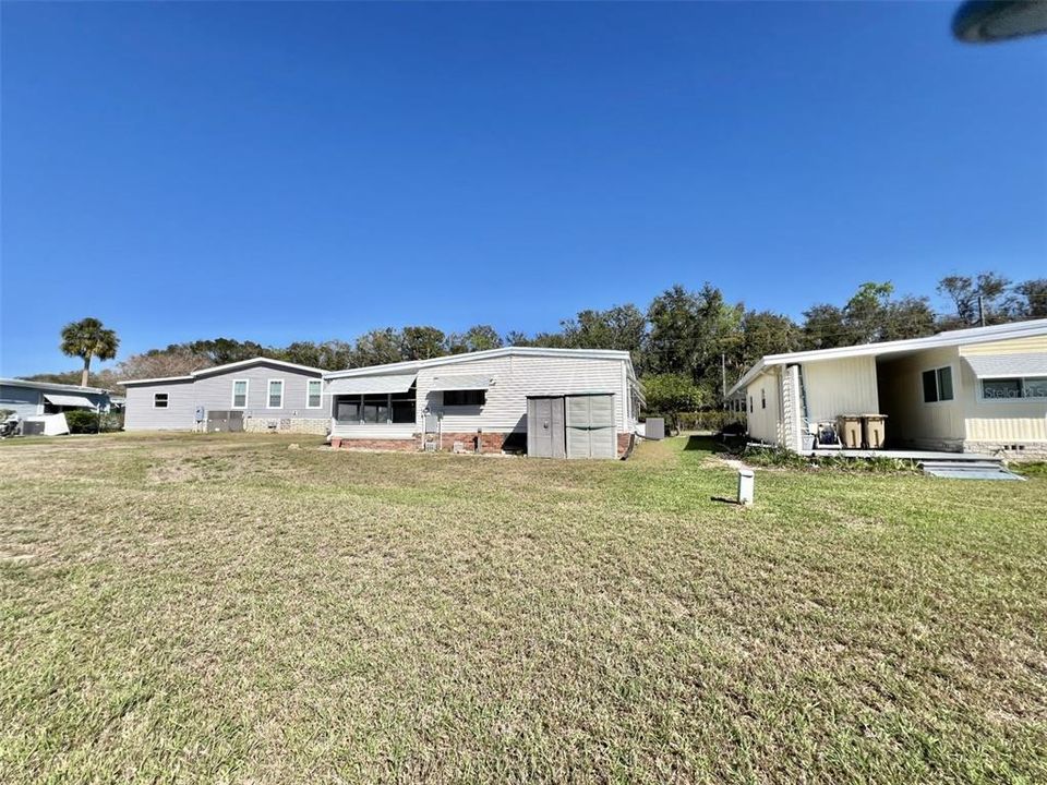 Active With Contract: $139,000 (2 beds, 2 baths, 1800 Square Feet)